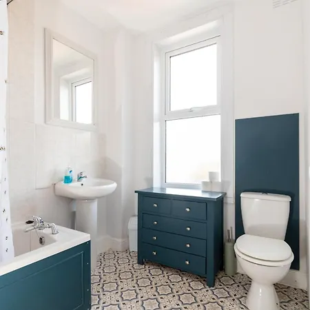 Host & - Argie House