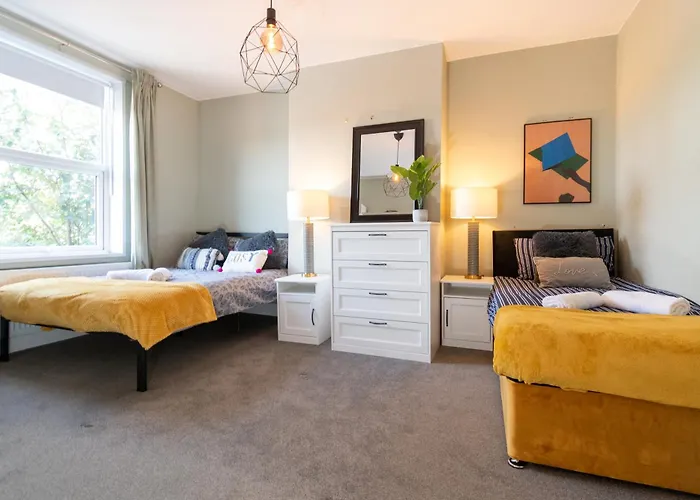 Host & - Argie House Holiday home *