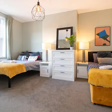 Host & - Argie House Holiday home *