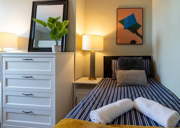 Host & - Argie House Ferienhaus *